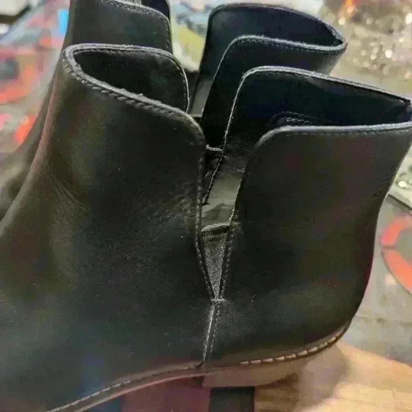 Cole Haan Signature Abbot Bootie Size 8B - Picture 5 of 15